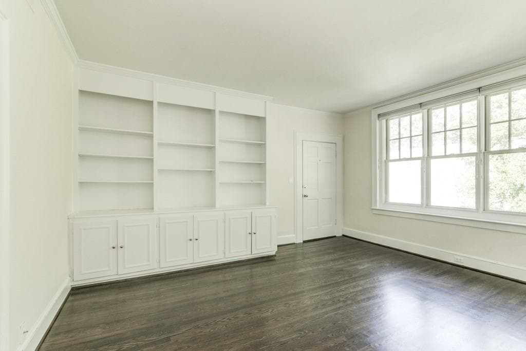 2 bedroom, 960 sq ft condominium sold at 28 Collier Road 5, Atlanta, GA 30309