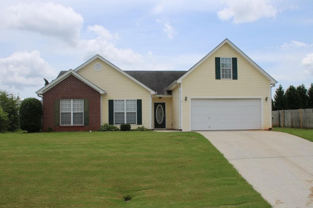 257 Natchez Circle, Winder, GA 30680 — most recent listing photo