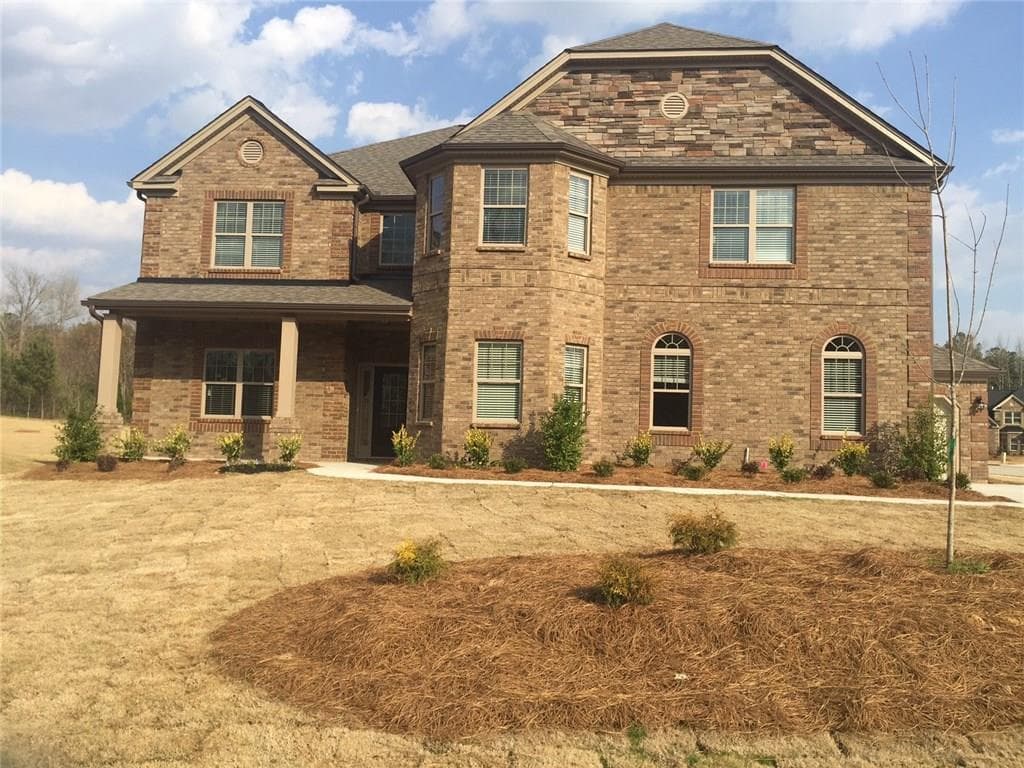 4 bedroom single family residence sold at 1308 Lanier Court, Hampton, GA 30228