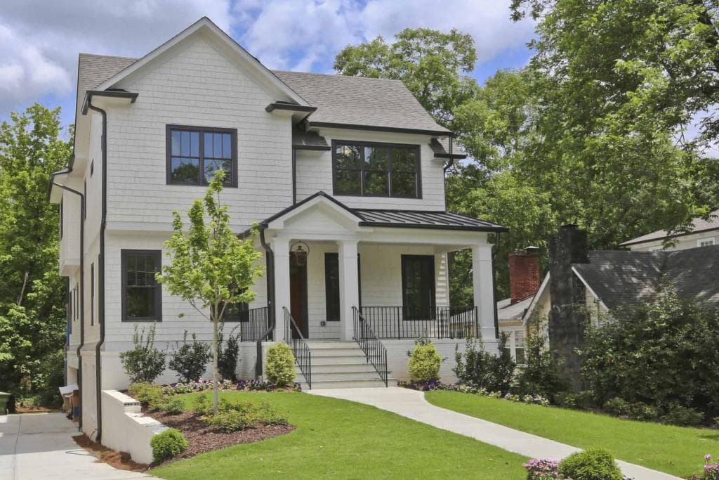 6 bedroom, 4,424 sq ft single family residence sold at 2901 Lookout Place, Atlanta, GA 30305