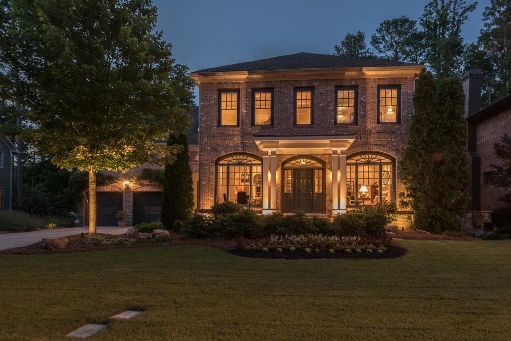 5 bedroom, 4,534 sq ft single family residence sold at 1142 Sheridan Court, Atlanta, GA 30324