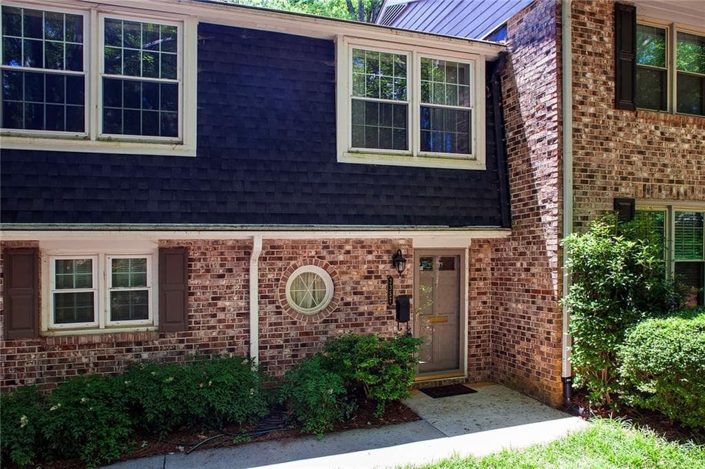 3 bedroom, 1,728 sq ft townhouse sold at 2357 Northlake Court, Atlanta, GA 30345