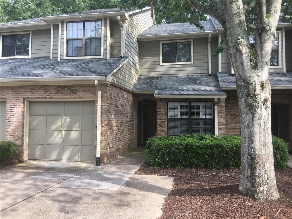 3 bedroom, 1,362 sq ft townhouse sold at 638 Granby Hill Place, Alpharetta, GA 30022