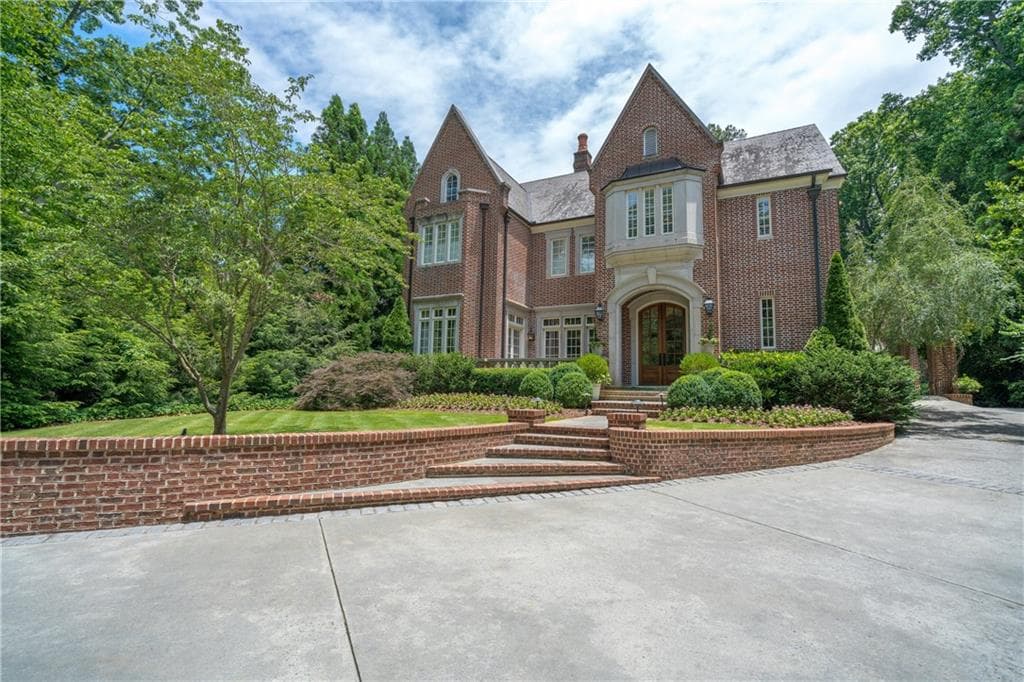 7 bedroom, 7,240 sq ft single family residence sold at 2475 Rivers Road, Atlanta, GA 30305