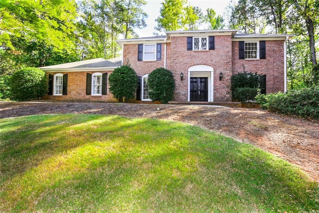 300 Amherst Court, Sandy Springs, GA 30328 — most recent listing photo