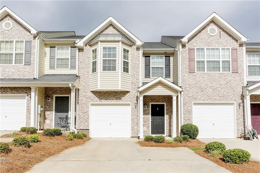 154 Chastain Way, Newnan, GA 30263 — most recent listing photo