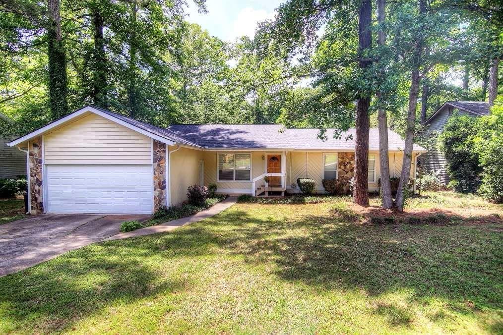 205 Cedar Trace, Roswell, GA 30075 — most recent listing photo