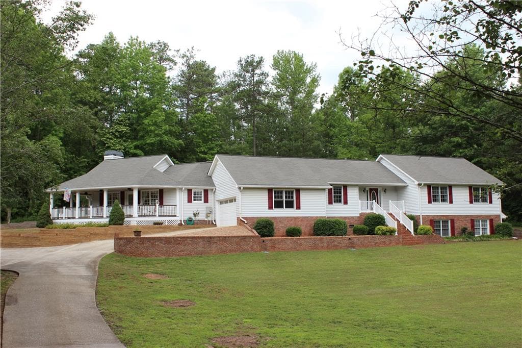 6719 Deer Run Trail, Douglasville, GA 30135 — most recent listing photo