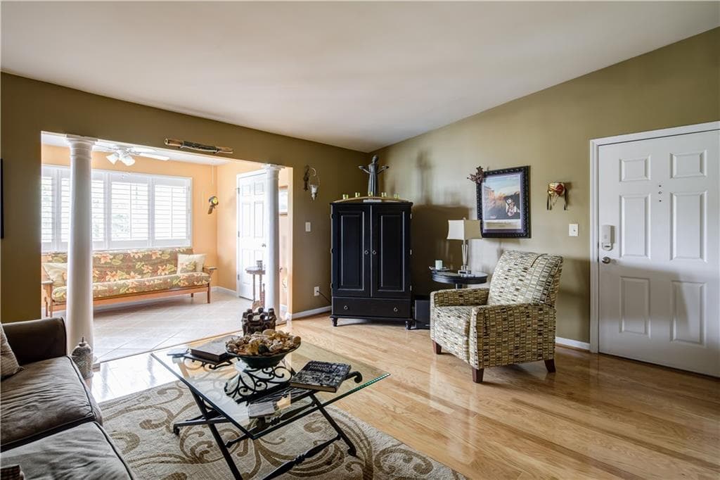1 bedroom, 1,015 sq ft condominium sold at 1468 Briarwood Road 516, Brookhaven, GA 30319