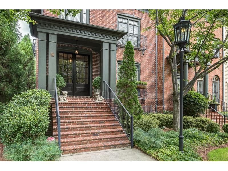 4 bedroom, 3,924 sq ft townhouse sold at 3127 Lenox Road 20, Atlanta, GA 30324