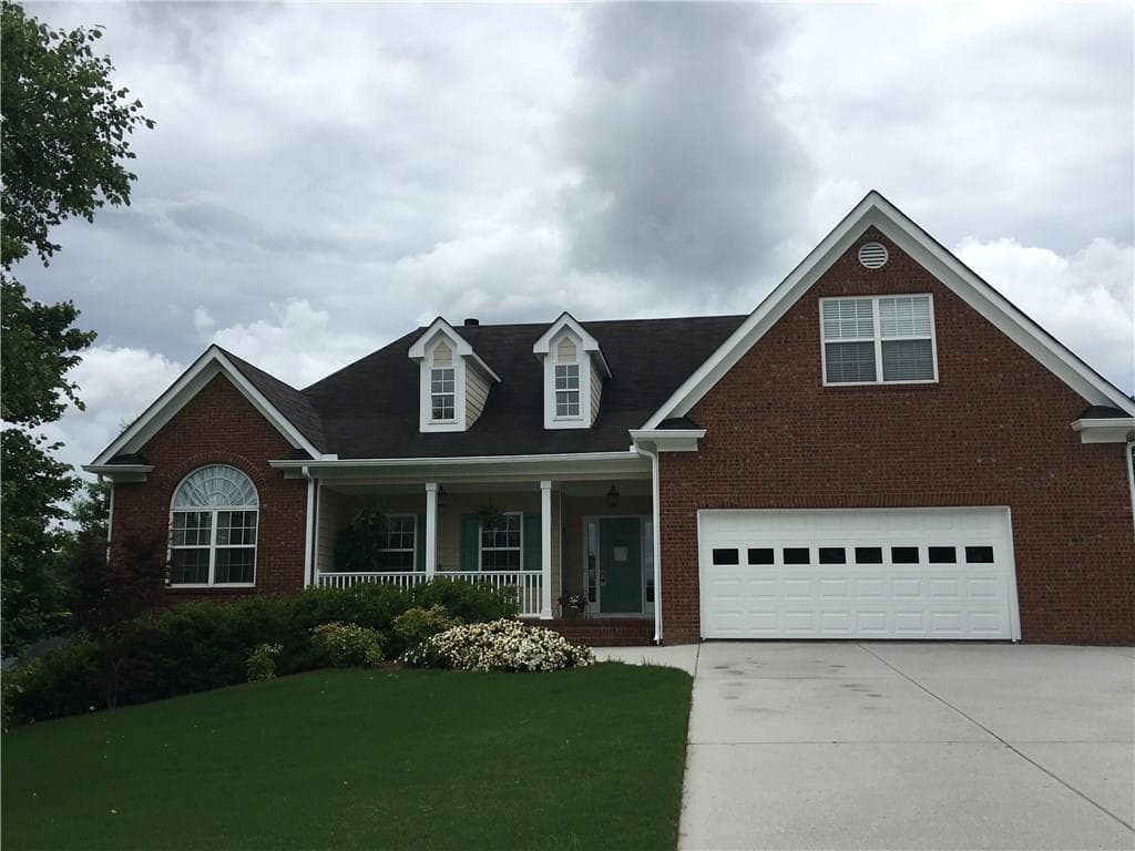 635 Aya Circle, Loganville, GA 30052 — most recent listing photo