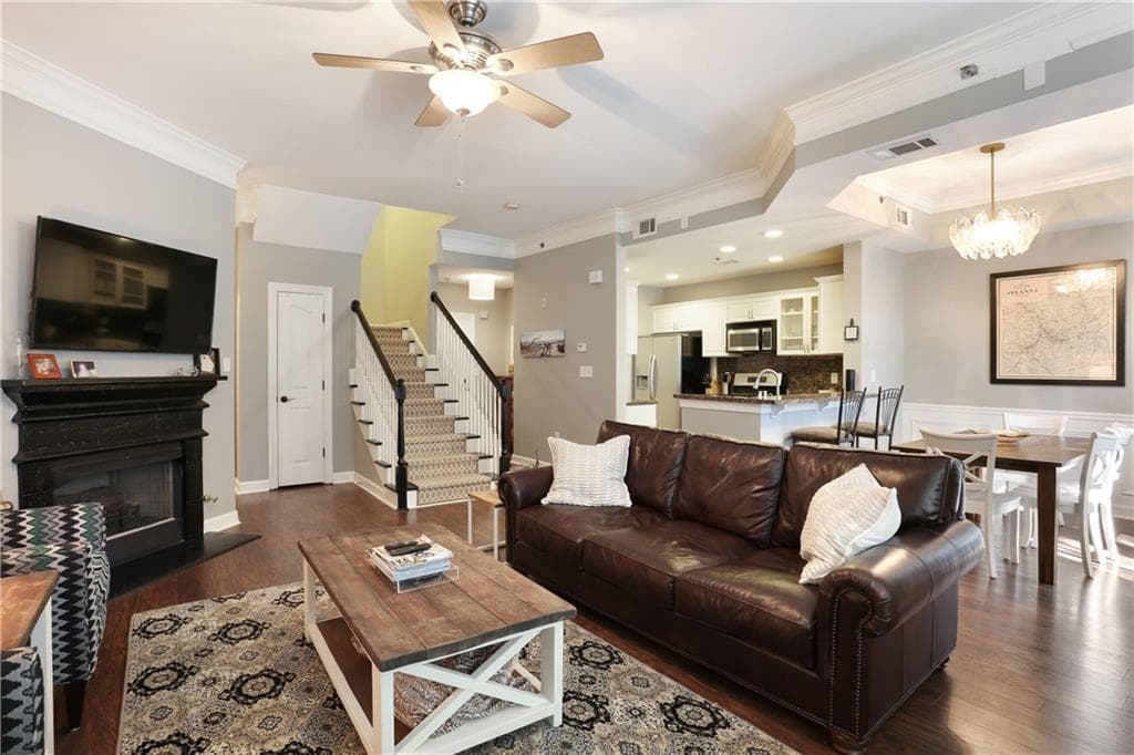 2 bedroom, 1,704 sq ft condominium sold at 850 Piedmont Avenue 3302, Atlanta, GA 30308