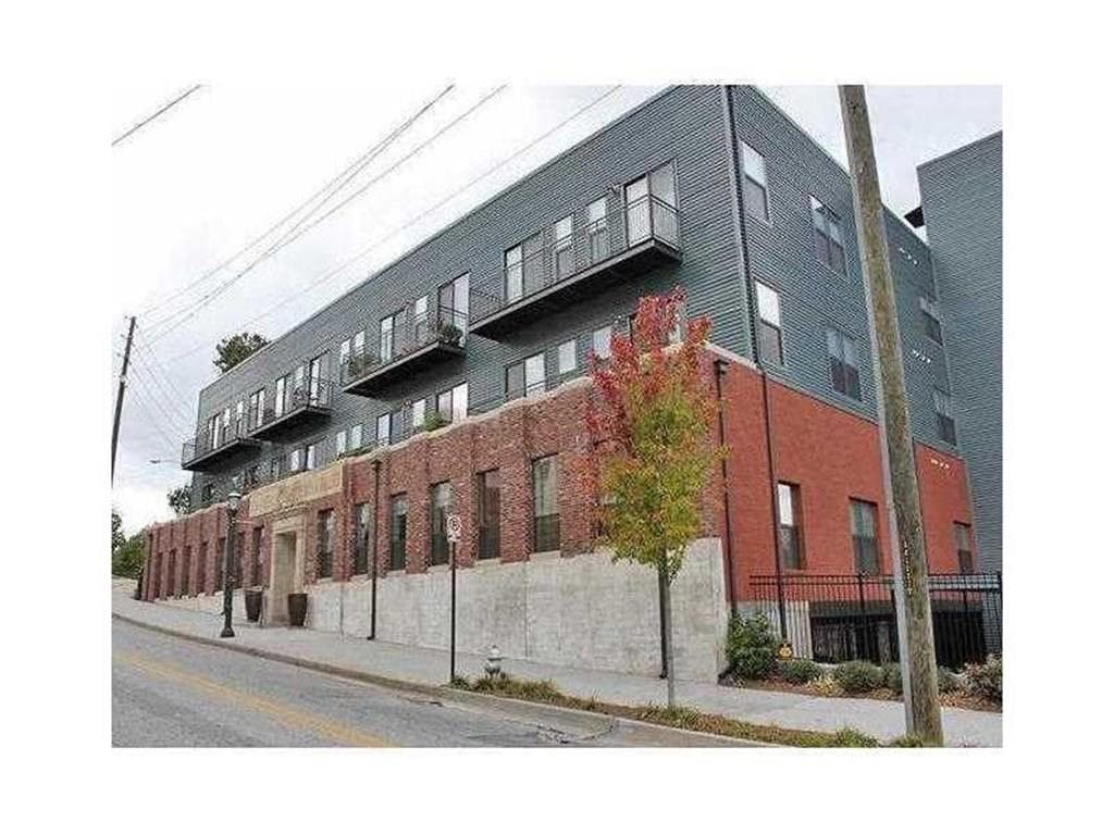 2 bedroom, 1,628 sq ft condominium sold at 200 N Highland Avenue 101, Atlanta, GA 30307
