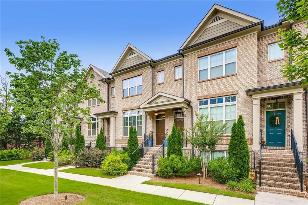 3 bedroom, 2,046 sq ft townhouse sold at 2271 Lavista Square, Atlanta, GA 30324
