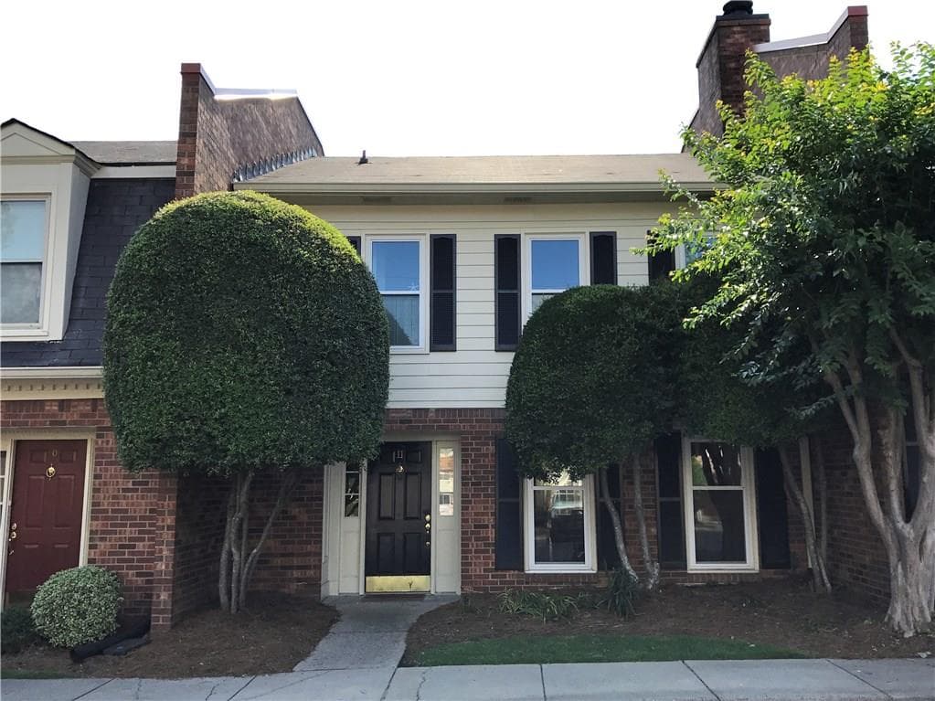 3 bedroom, 1,450 sq ft townhouse sold at 11 James River Place, Atlanta, GA 30342