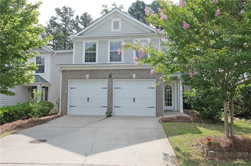 3 bedroom, 1,795 sq ft single family residence sold at 373 Hidden Creek Lane, Canton, GA 30114