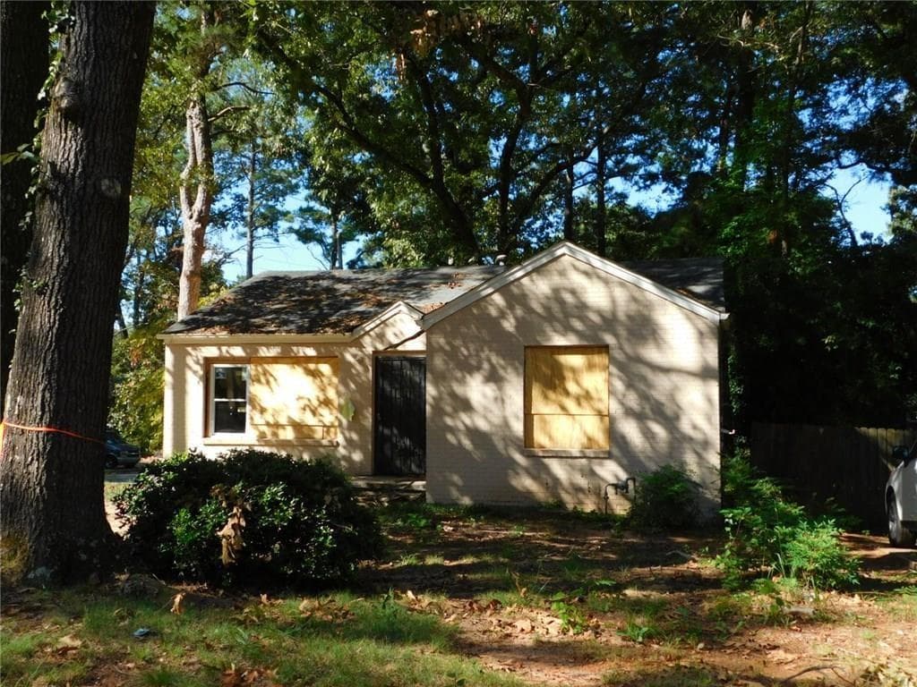 2 bedroom, 989 sq ft single family residence sold at 439 Morgan Place, Atlanta, GA 30317