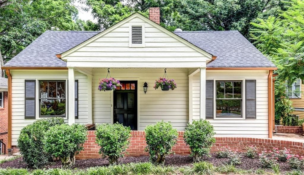 3 bedroom single family residence sold at 1060 Emerson Avenue, Atlanta, GA 30316
