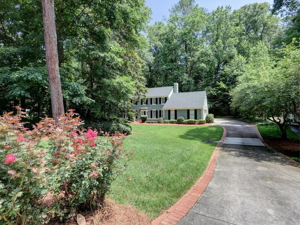 200 Devonwood Drive, Sandy Springs, GA 30328 — most recent listing photo
