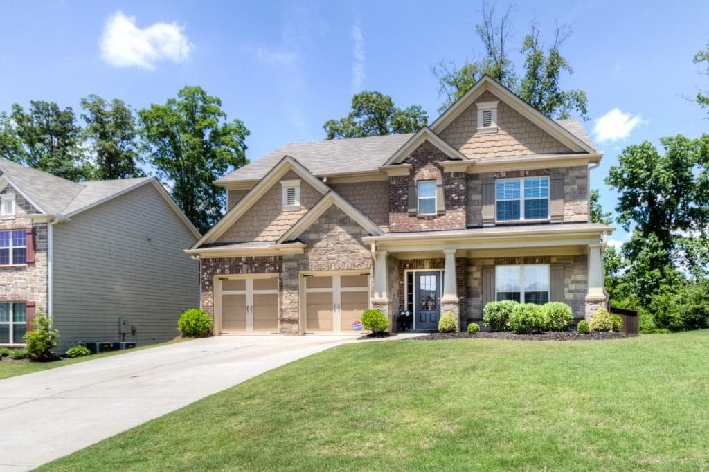 4 bedroom, 3,222 sq ft single family residence sold at 1710 Waverly Glen Drive, Alpharetta, GA 30004