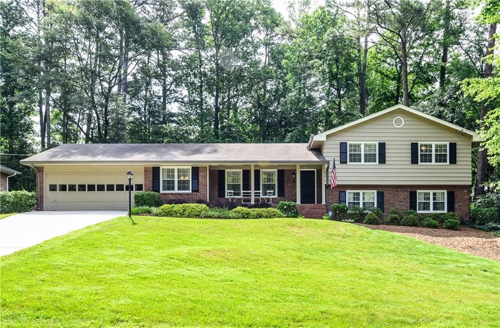 4425 Stonington Circle, Dunwoody, GA 30338 — most recent listing photo