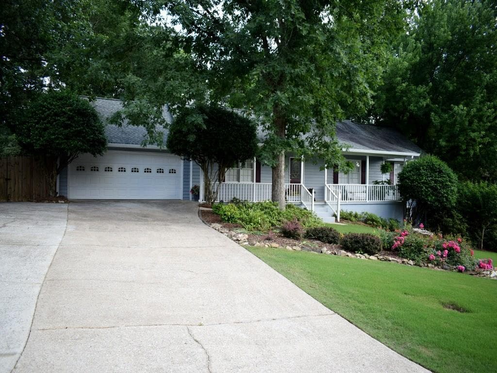 3452 Birchwood Trail, Snellville, GA 30078 — most recent listing photo
