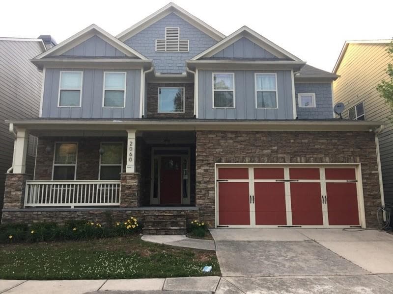 5 bedroom, 3,200 sq ft single family residence sold at 2060 Hatteras Way, Atlanta, GA 30318