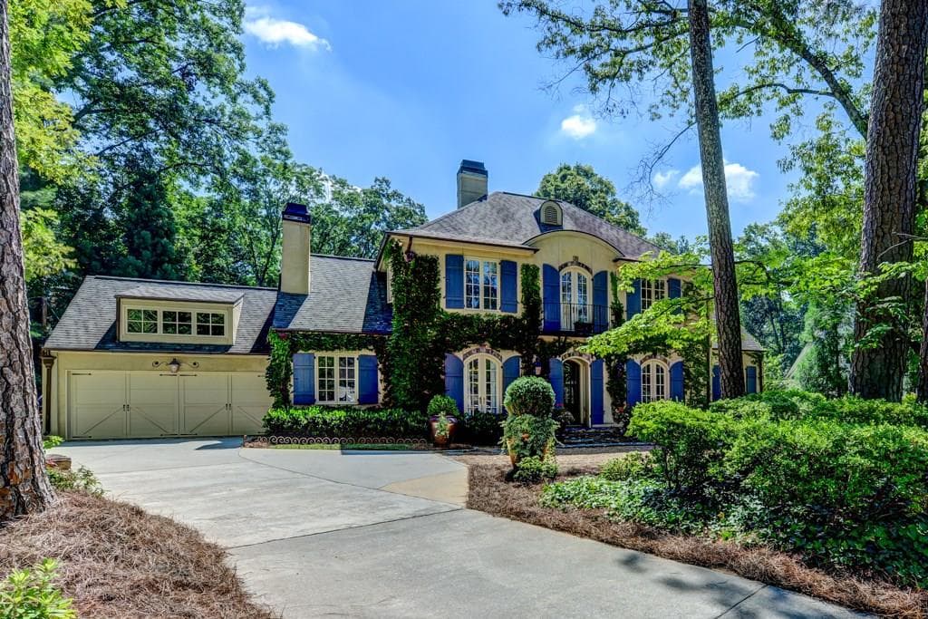 5 bedroom, 4,900 sq ft single family residence sold at 4655 Millbrook Drive, Atlanta, GA 30327