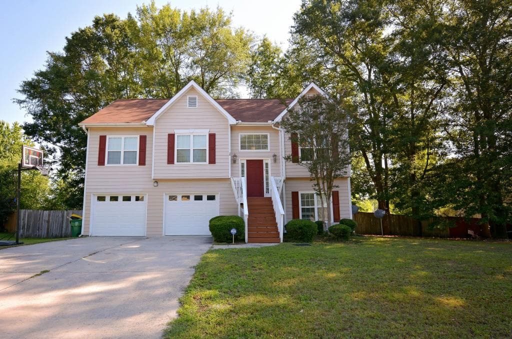 935 Century Oak Drive, Winder, GA 30680 — most recent listing photo