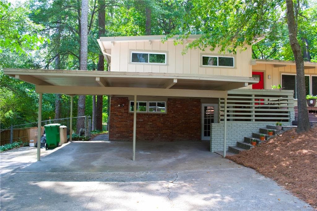 4 bedroom, 2,024 sq ft single family residence sold at 3406 Lori Lane, Atlanta, GA 30340
