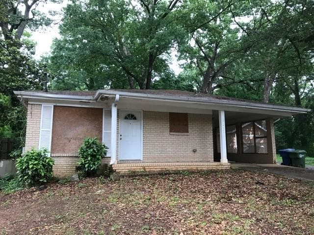 3 bedroom, 1,225 sq ft single family residence sold at 1244 Lorenzo Drive, Atlanta, GA 30310