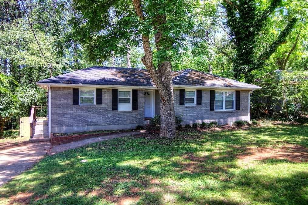 4 bedroom, 2,000 sq ft single family residence sold at 1926 Boulderview Drive, Atlanta, GA 30316