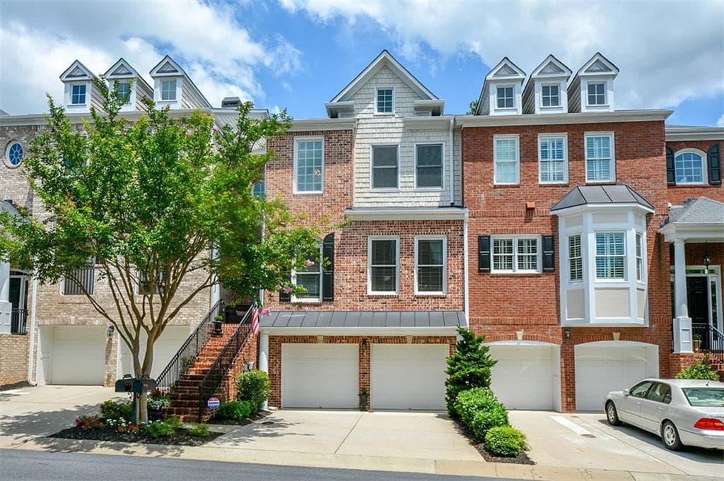 3 bedroom, 3,560 sq ft townhouse sold at 3019 Riverstone Trail, Atlanta, GA 30339