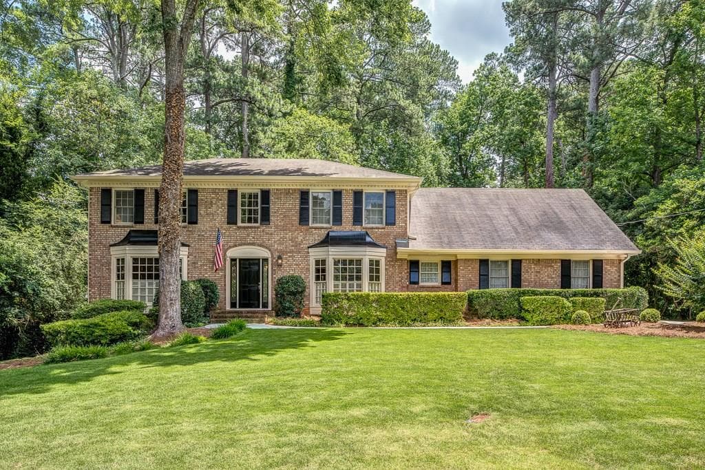 5 bedroom single family residence sold at 4741 Pine Acres Court, Dunwoody, GA 30338