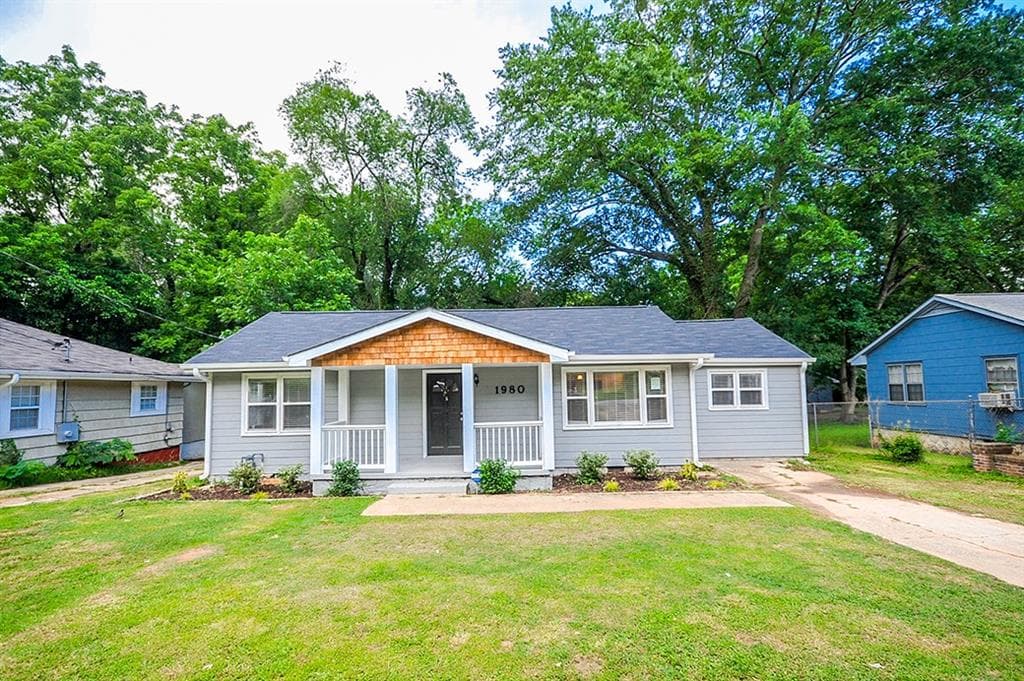 4 bedroom, 1,859 sq ft single family residence sold at 1980 Meadow Lane, Decatur, GA 30032