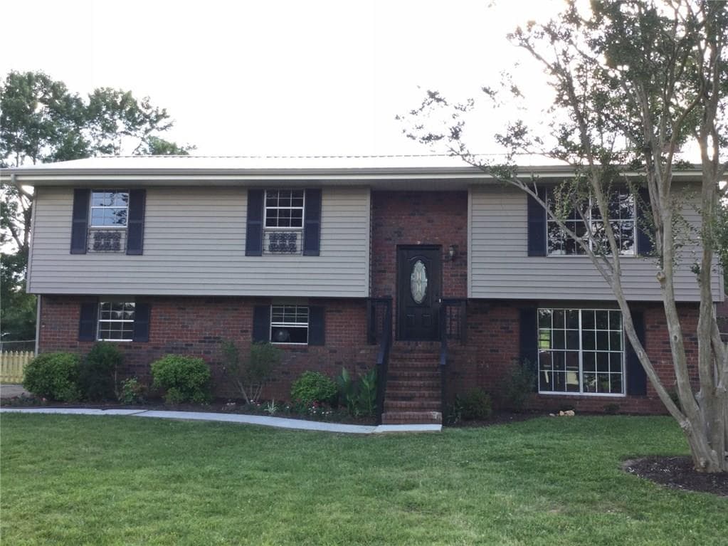 345 Diamond Circle, La Fayette, GA 30728 — most recent listing photo