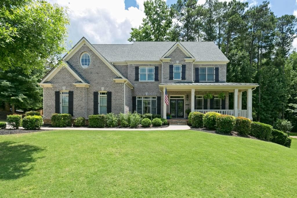 5 bedroom, 4,235 sq ft single family residence sold at 674 Chestatee Creek Drive, Acworth, GA 30101