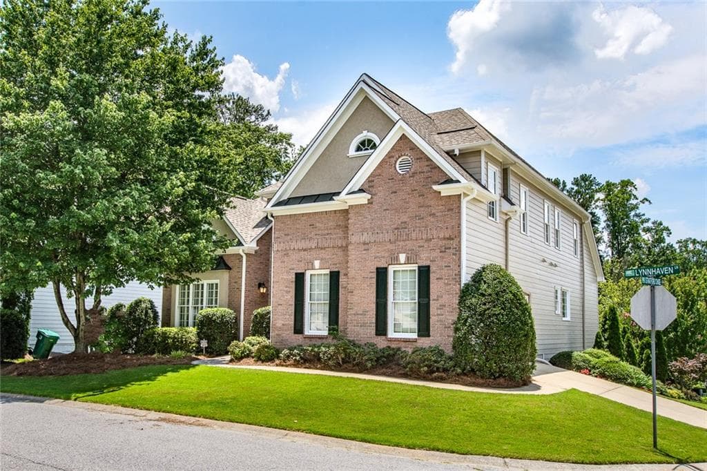 201 Stratford Chase, Smyrna, GA 30080 — most recent listing photo