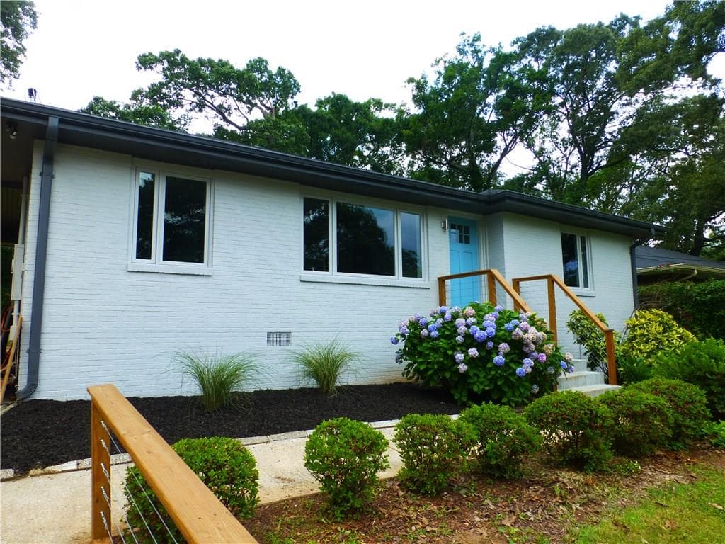 3 bedroom, 1,108 sq ft single family residence sold at 1507 Glenwood Avenue, Atlanta, GA 30316