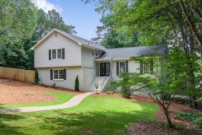 2190 Wenlok Trail, Marietta, GA 30066 — most recent listing photo