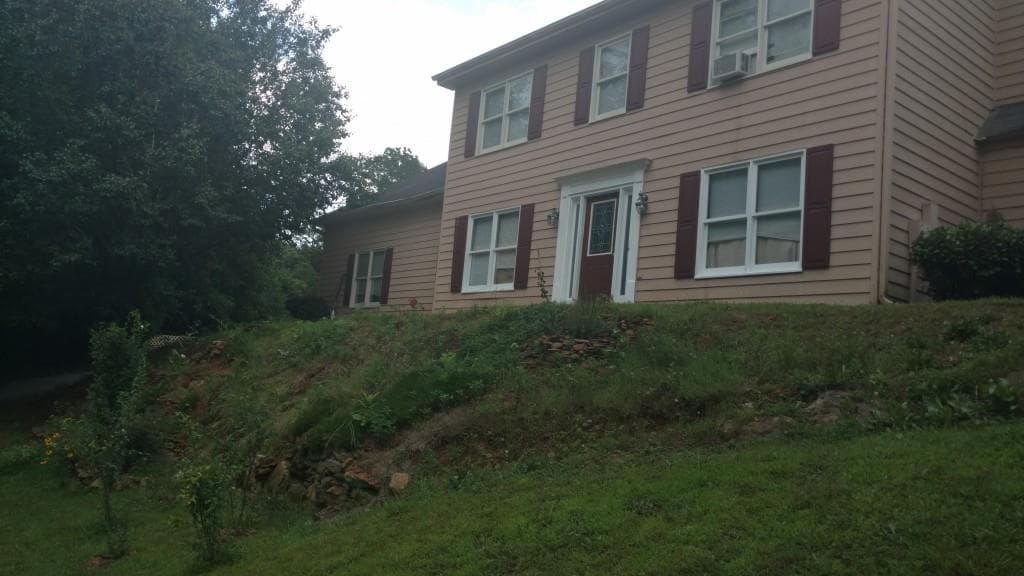 3 bedroom, 2,261 sq ft single family residence sold at 590 River Overlook Drive, Lawrenceville, GA 30043