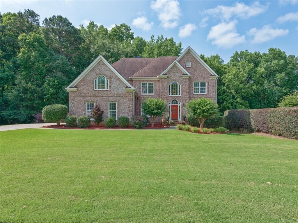 6 bedroom, 5,227 sq ft single family residence sold at 4041 Hickory Fairway Drive, Woodstock, GA 30188