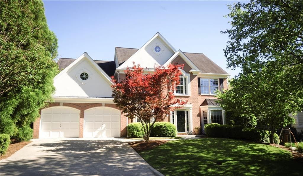 4 bedroom, 2,832 sq ft single family residence sold at 1963 Rotherham Way, Atlanta, GA 30338
