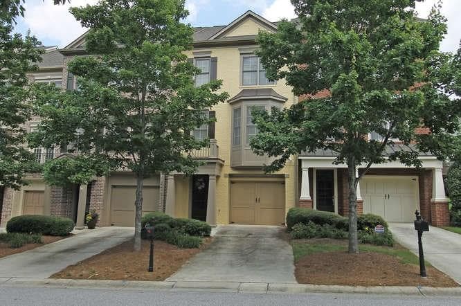 2 bedroom, 2,243 sq ft condominium sold at 6434 Queens Court Trace 10, Mableton, GA 30126