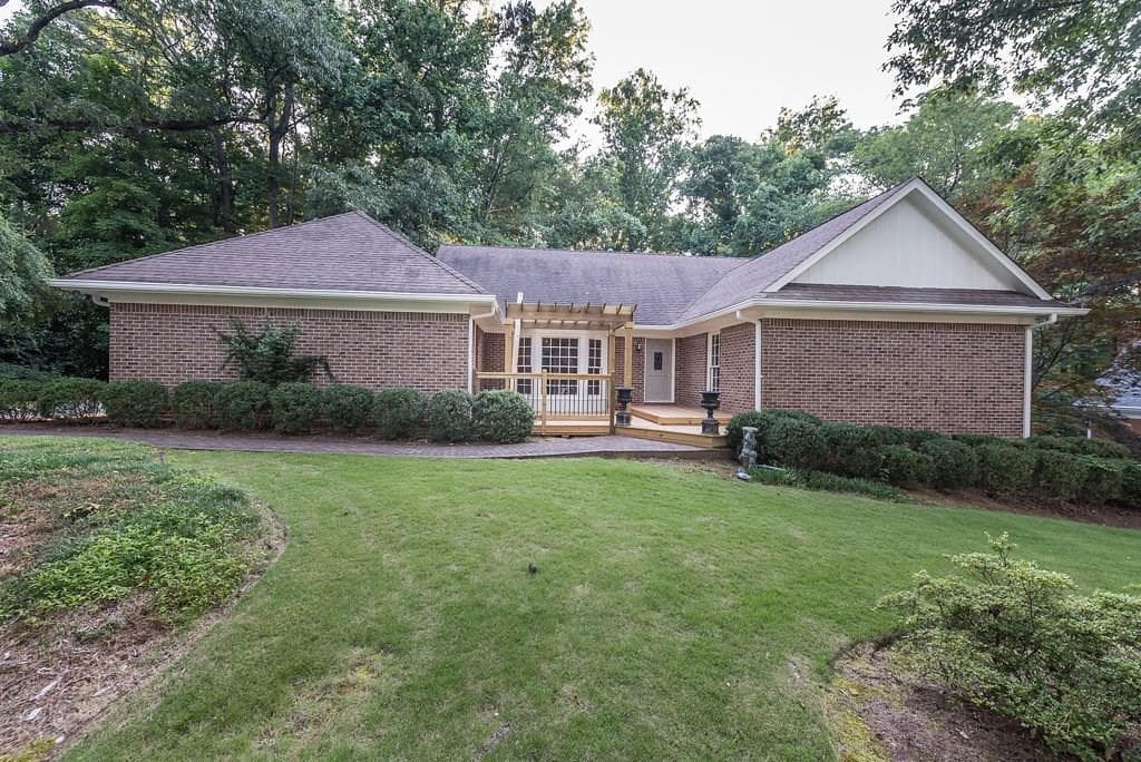7160 Cherry Bluff Drive, Sandy Springs, GA 30350 — most recent listing photo
