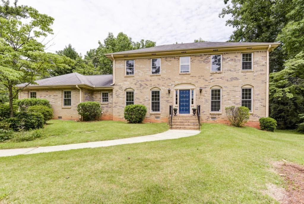 5158 Meadowlake Lane, Dunwoody, GA 30338 — most recent listing photo