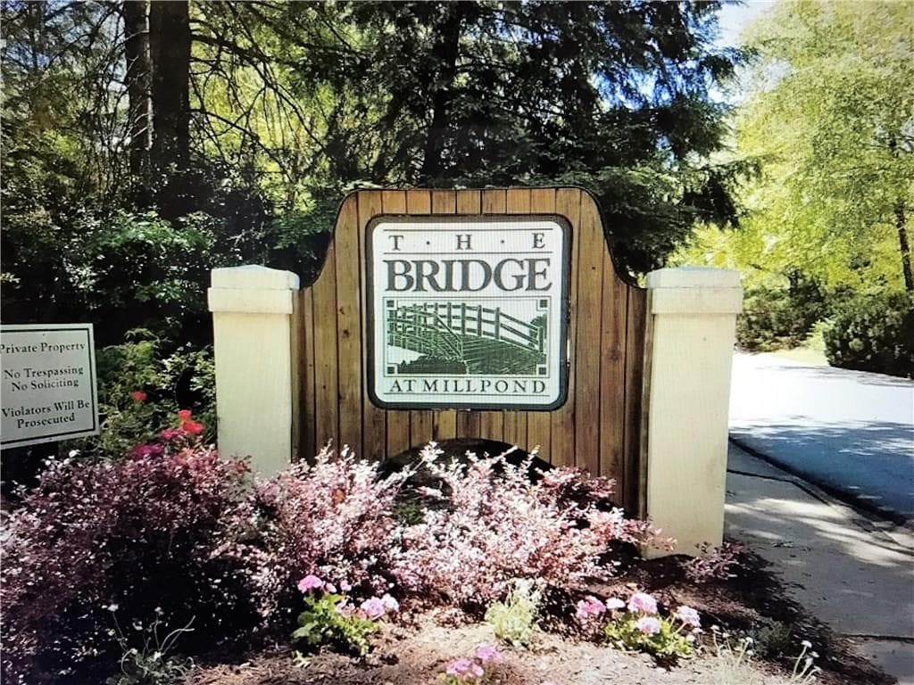 904 SE Bridge Lane 904, Smyrna, GA 30082 — most recent listing photo