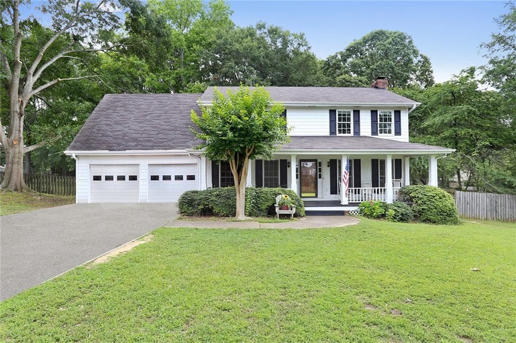 4 bedroom, 1,939 sq ft single family residence sold at 12805 Bethany Road, Alpharetta, GA 30004