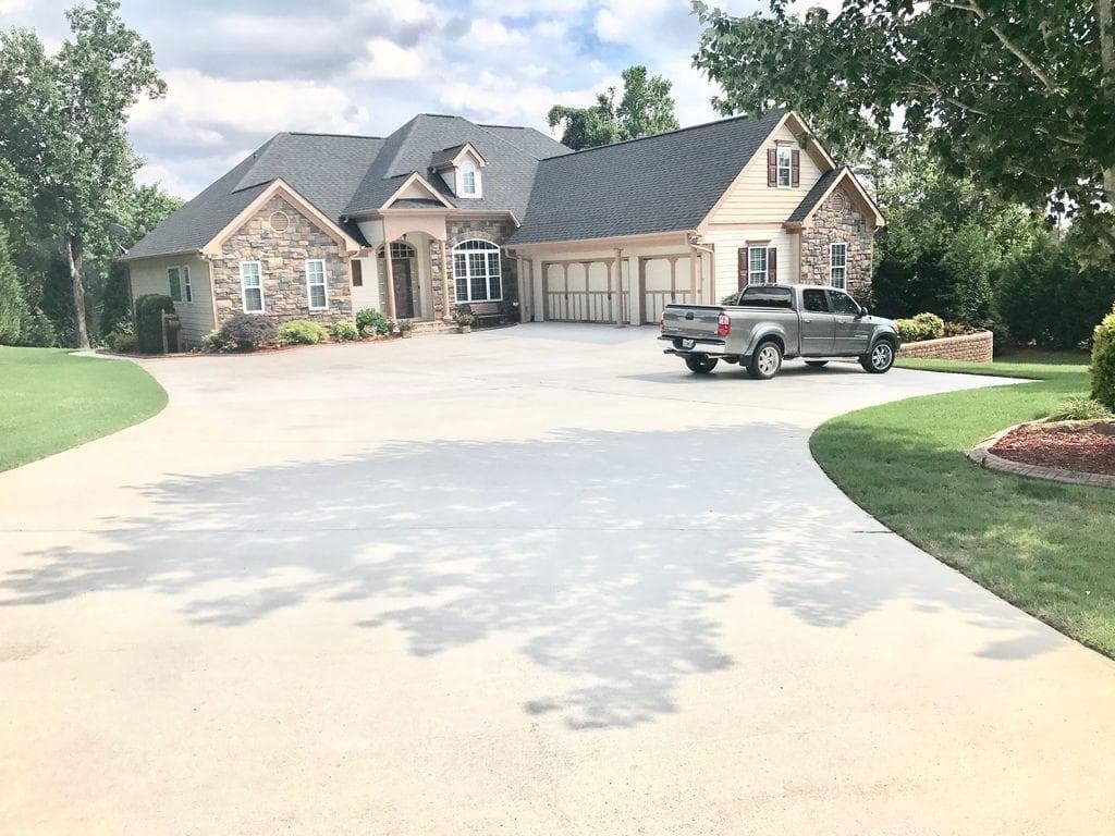 3487 Hickory Lake Drive, Gainesville, GA 30506 — most recent listing photo