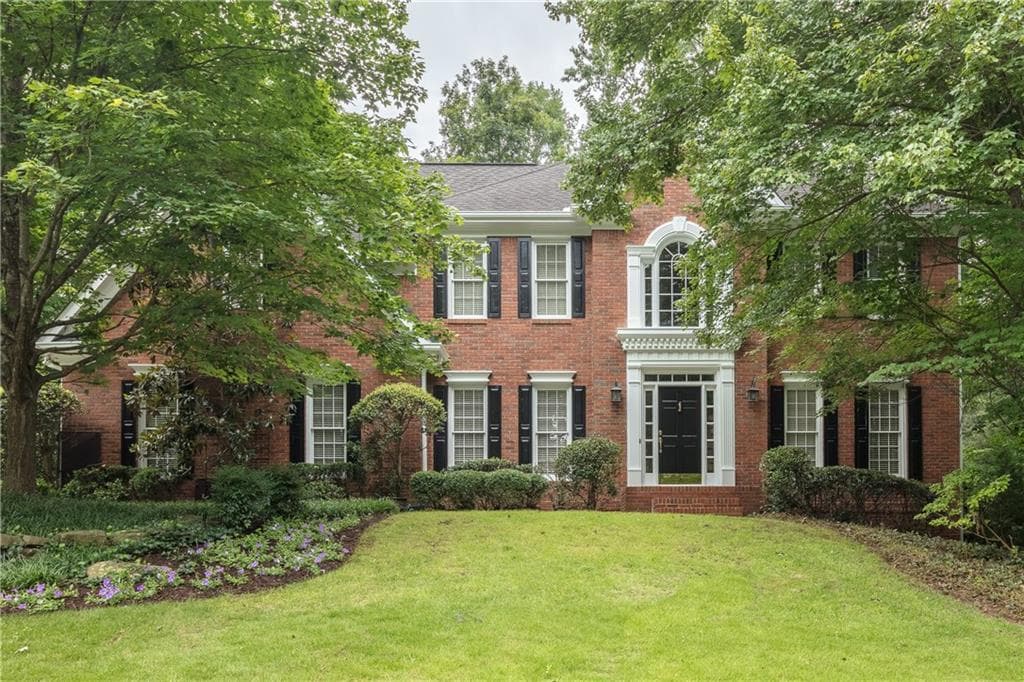 5 bedroom, 3,471 sq ft single family residence sold at 1415 Landings Chase, Alpharetta, GA 30005